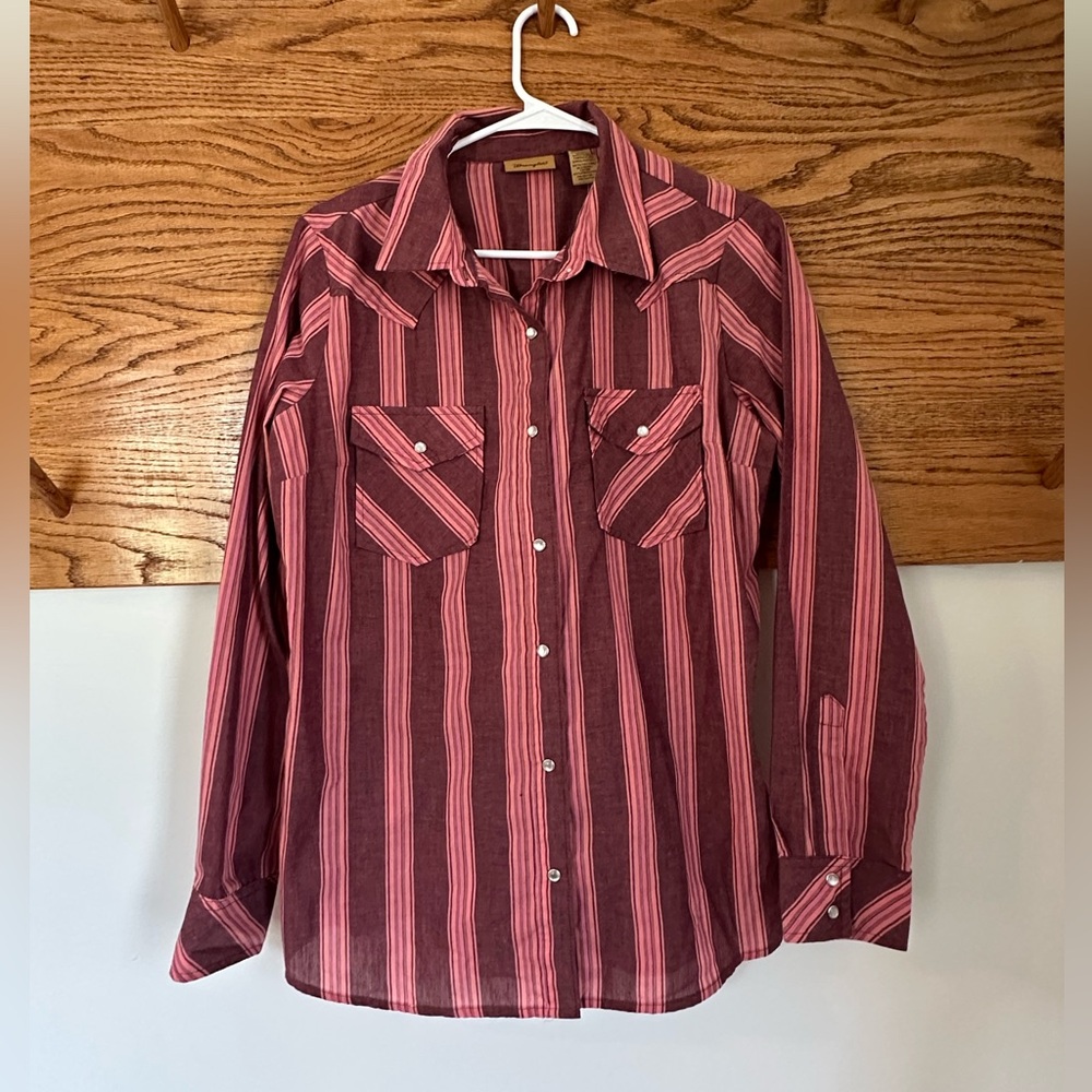 Wrangler Button-Up Shirt Pink